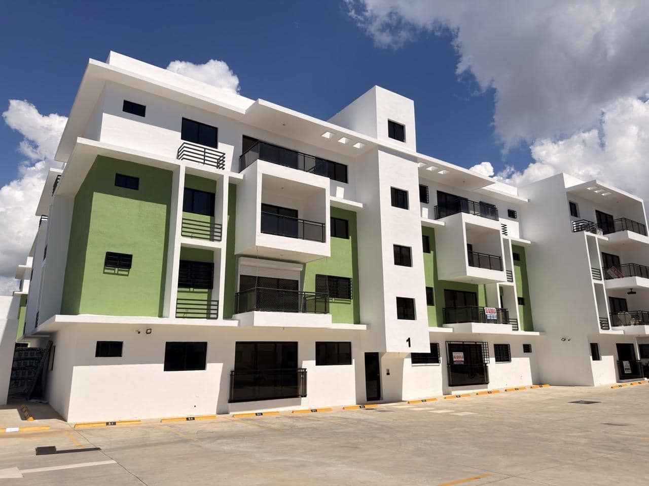 Propiedad en Santo Domingo - 1122 Real Estate
